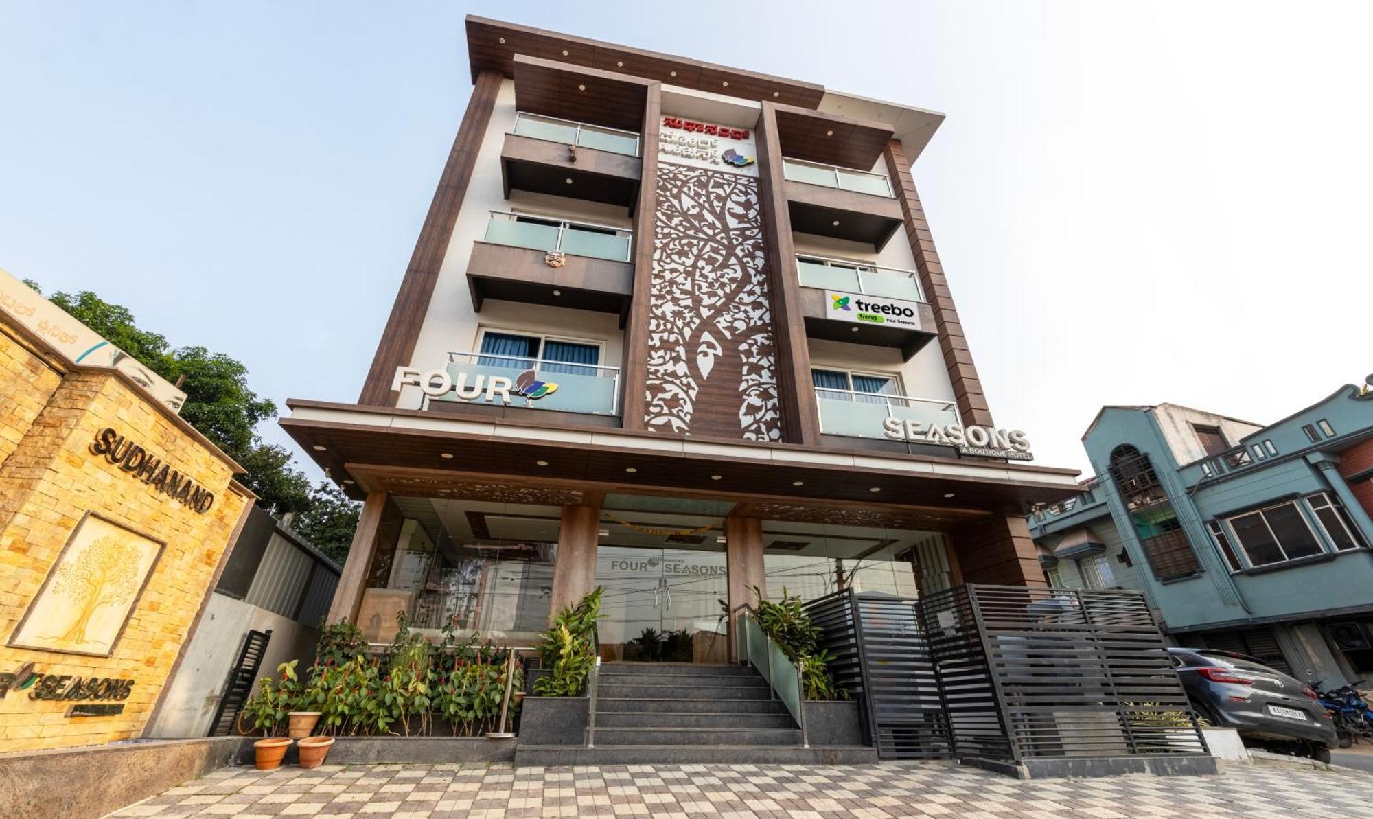 Treebo Four Seasons Hotel Maiçor Exterior foto